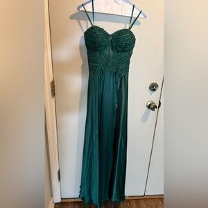 Blondie Nites Emerald Green Lace Evening Dress, size 1